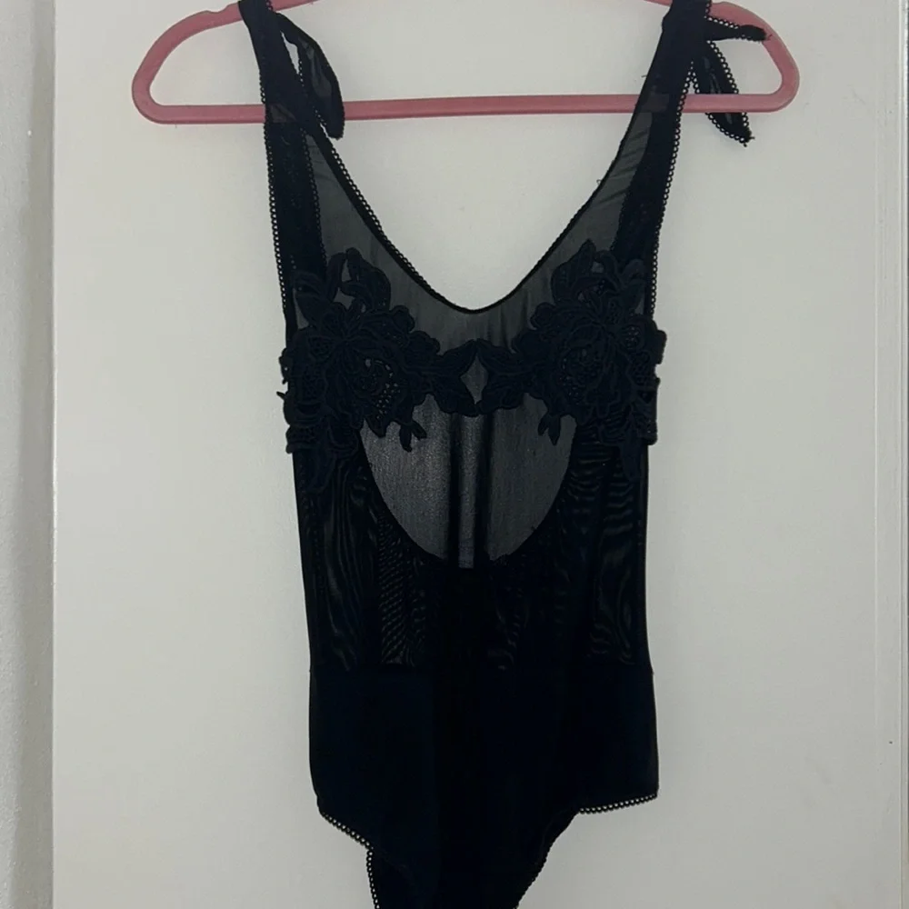 Dahlia body suit in black - Picture 2 of 11